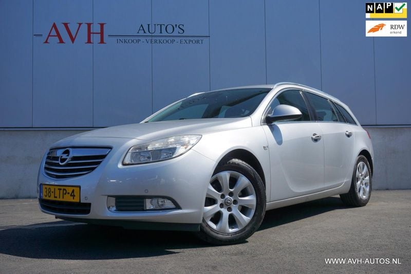 Stationwagon Gebruikt 2010 Opel Insignia Edition Stationwagen | € 3.950 (Iets duurder) - Afbeelding 1/4