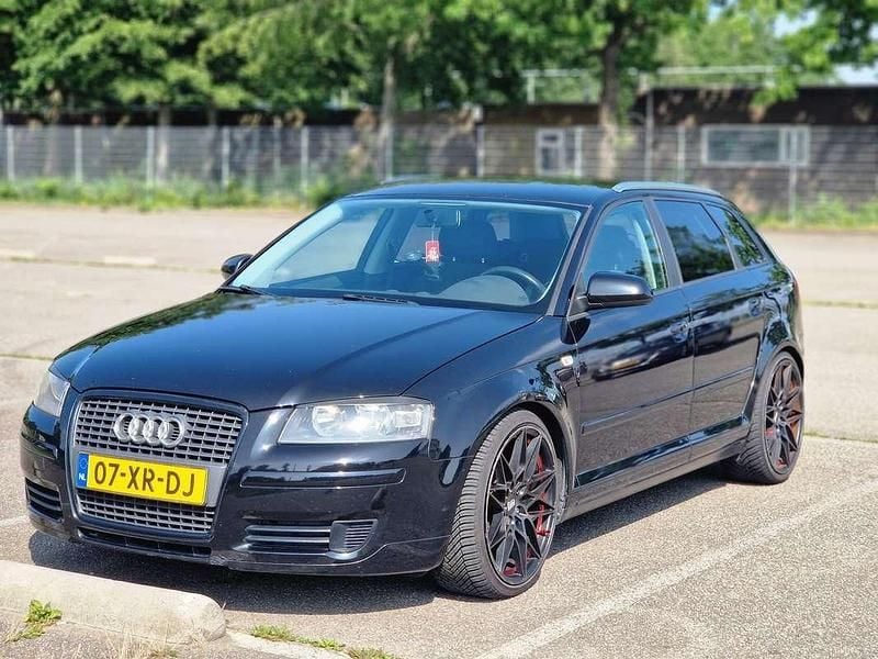 Zwart Gebruikt 2007 Audi A3 Attraction | € 3.800 (Eerlijke prijs) - Afbeelding 1/4