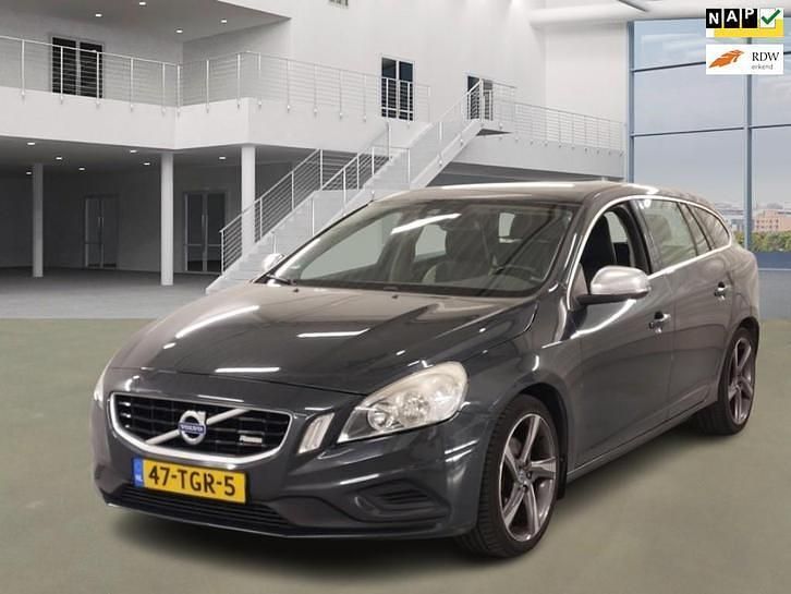 Occasion 2012 Volvo V60 R-Design Stationwagen | € 3.950 (Super prijs) - Afbeelding 1/4