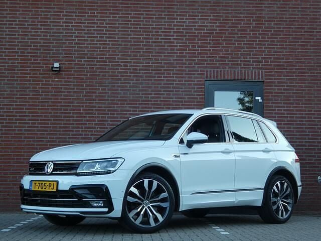 Wit Gebruikt 2018 VW Tiguan R-line SUV | € 26.950 (Super prijs) - Afbeelding 1/4