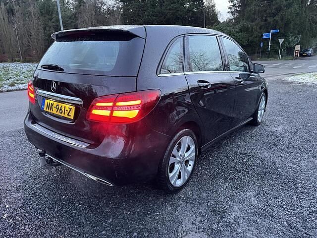 Occasion Mercedes B180 Ambition 123 PK (90 kW) 2017 Zwart MPV