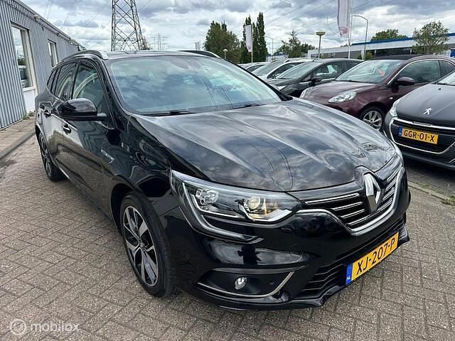Occasion Renault Mégane GrandTour Bose Edition 141 PK (103 kW) 2019 Zwart Stationwagen