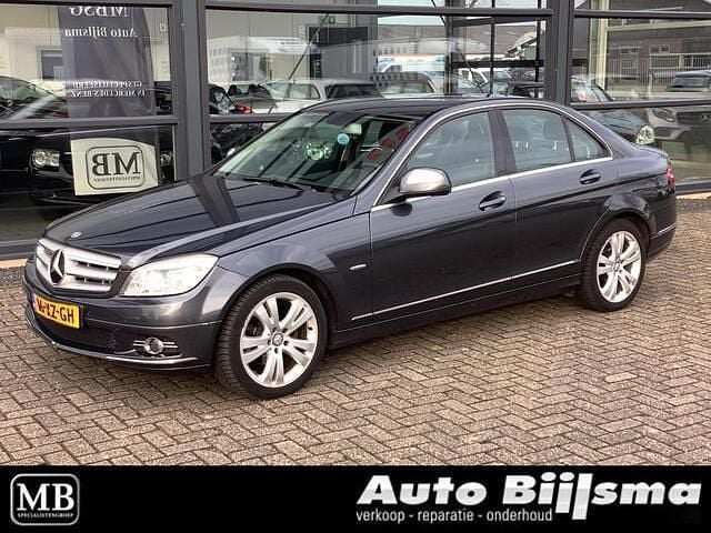 Grijs Occasion 2007 Mercedes C200 Avantgarde Sedan | € 3.995 (Eerlijke prijs) - Afbeelding 1/4