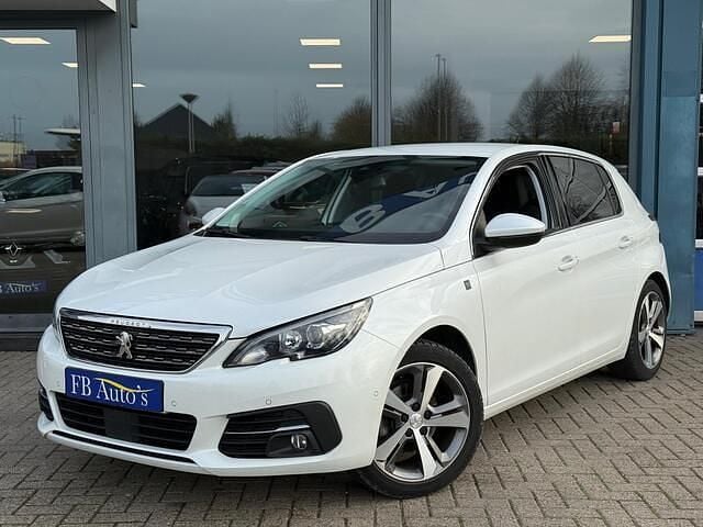 Wit Gebruikt 2018 Peugeot 308 Hatchback | € 9.950 (Eerlijke prijs) - Afbeelding 1/4