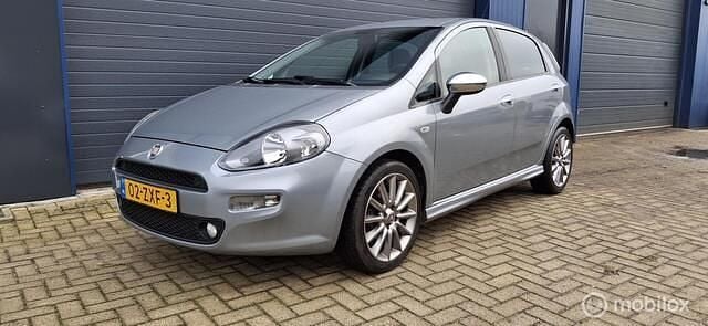Grijs Gebruikt 2013 Fiat Punto Evo Sport Hatchback | € 4.249 (Eerlijke prijs) - Afbeelding 1/4