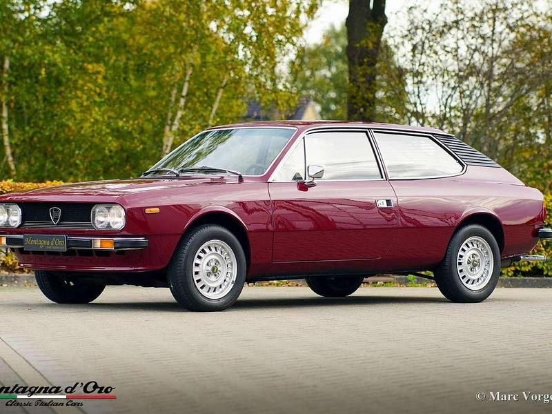 Occasion Lancia 2000 116 PK (85 kW) 1977 Rood Hatchback