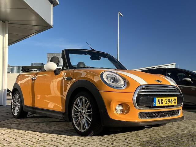 Occasion Mini Cooper Cabriolet Business 136 PK (100 kW) 2017 Oranje Cabriolet