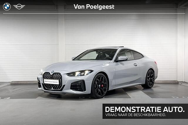 Brooklyngrau (licht grijs) Gebruikt 2025 BMW 420 Comfort Edition Coupé | € 73.900 - Afbeelding 1/4