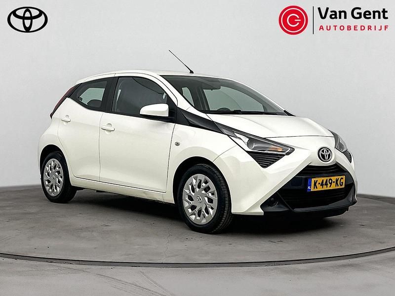 Occasion Toyota Aygo X-play 72 PK (52 kW) 2021 Wit Hatchback