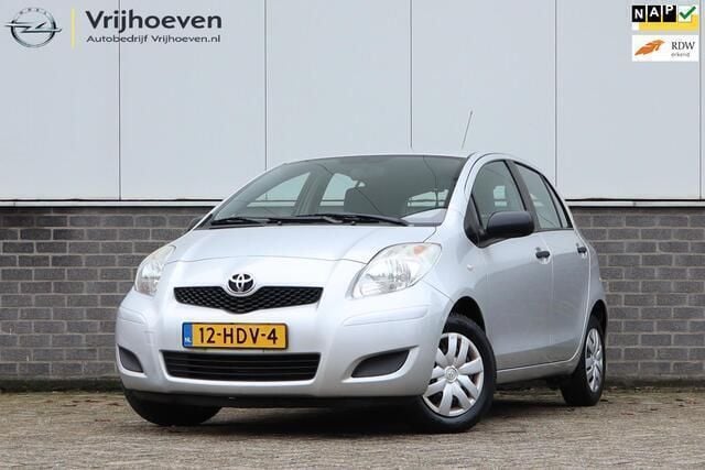 Grijs Gebruikt 2009 Toyota Yaris Hatchback | € 3.450 (Eerlijke prijs) - Afbeelding 1/4