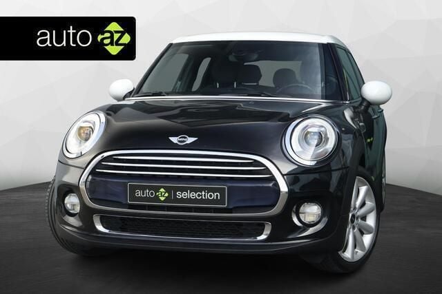 Zwart, metallic lak Gebruikt 2017 Mini Cooper Business Hatchback | € 13.900 (Goede deal) - Afbeelding 1/4