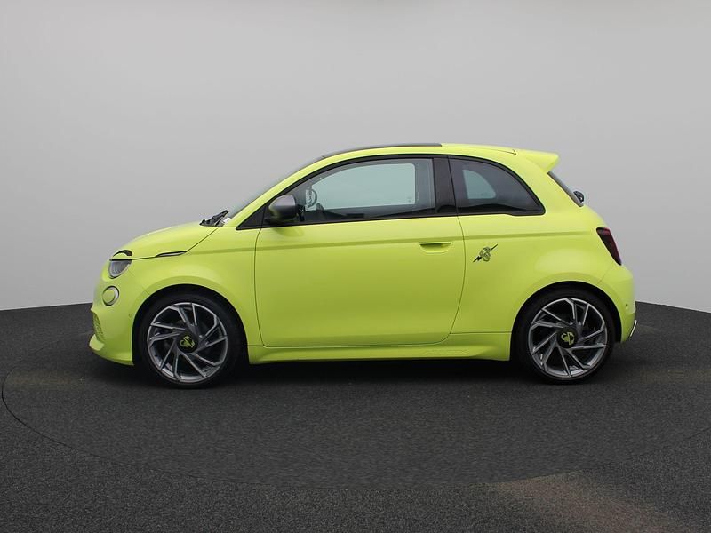 Occasion Fiat 500e Abarth 114 kW (155 PK) 2023 Geel Hatchback