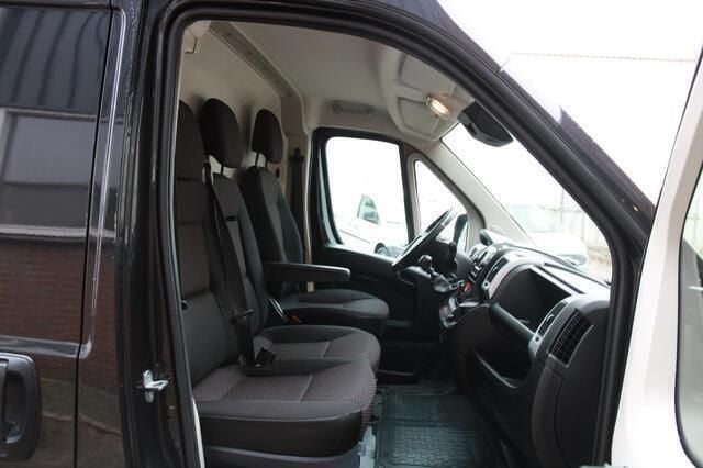 Occasion Opel Movano Edition 120 PK (88 kW) 2022 Zwart Van