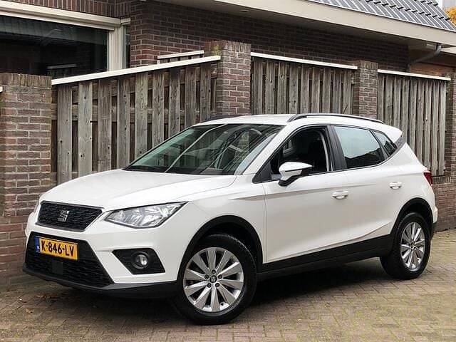 Wit Gebruikt 2019 Seat Arona Style SUV | € 9.999 (Goede deal) - Afbeelding 1/4