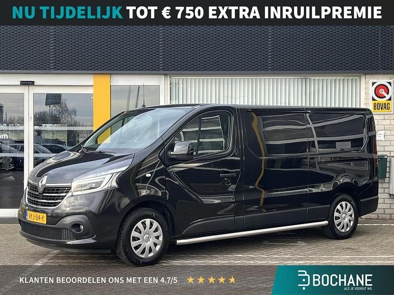Zwart Gebruikt 2021 Renault Trafic Luxe Van | € 17.107 (Super prijs) - Afbeelding 1/4