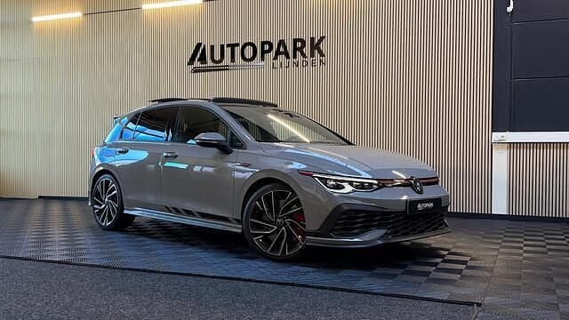 Occasion VW Golf VIII GTI 301 PK (221 kW) 2022 Grijs Hatchback