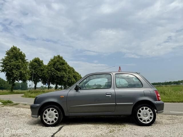 Occasion Nissan Micra 60 PK (44 kW) 2002 Grijs Hatchback