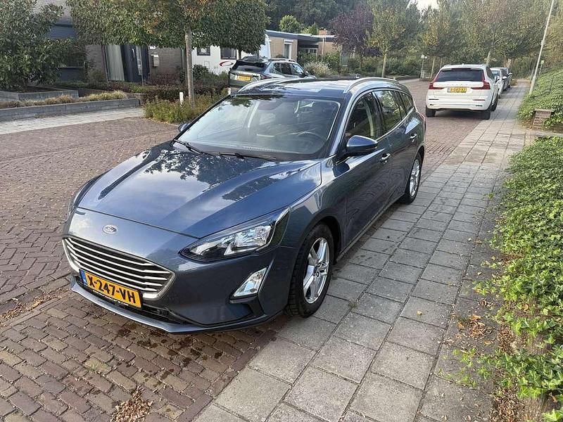 Blauw Gebruikt 2020 Ford Focus Stationwagen | € 16.000 (Iets duurder) - Afbeelding 1/4