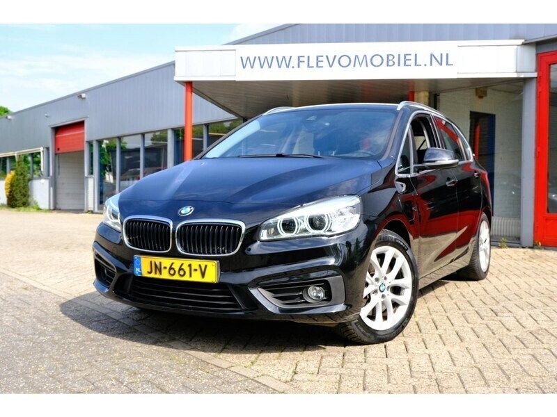 Zwart Gebruikt 2016 BMW 225 Active Tourer Executive MPV | € 13.750 (Goede deal) - Afbeelding 1/4