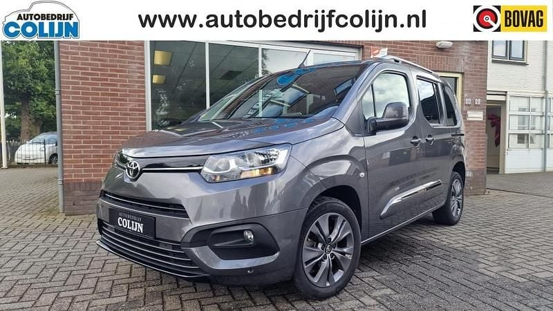 Grijs Gebruikt 2021 Toyota Proace Verso City Stationwagen | € 28.450 - Afbeelding 1/4