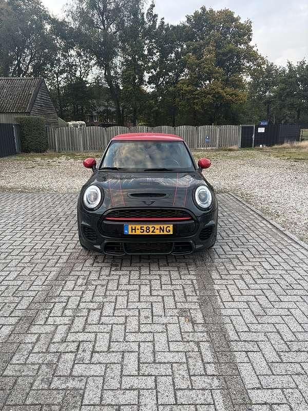 Groen Gebruikt 2017 Mini John Cooper Works Chili Hatchback | € 21.000 (Goede deal) - Afbeelding 1/4