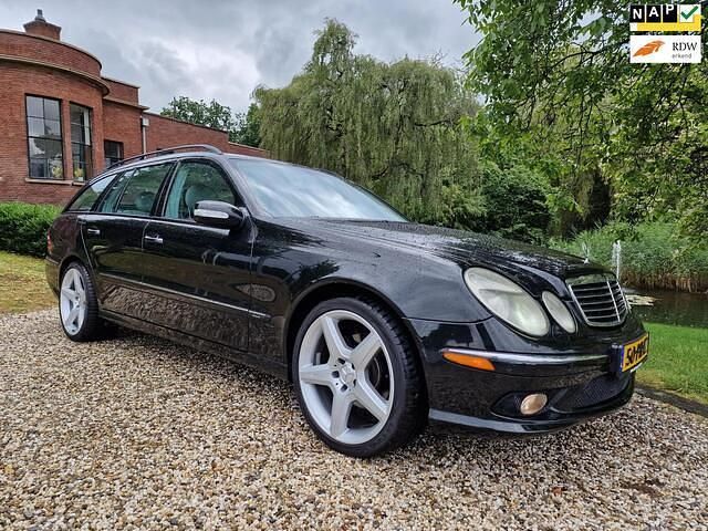 Zwart Gebruikt 2004 Mercedes 320 Avantgarde Stationwagen | € 6.999 (Duur) - Afbeelding 1/4