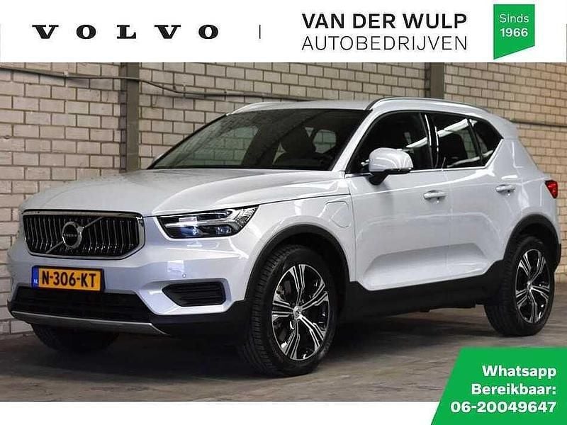 Grijs Gebruikt 2021 Volvo XC40 Inscription SUV | € 36.500 (Eerlijke prijs) - Afbeelding 1/4