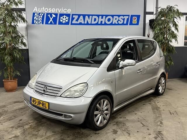 Grijs Gebruikt 2002 Mercedes A210 Avantgarde MPV | € 995 - Afbeelding 1/4