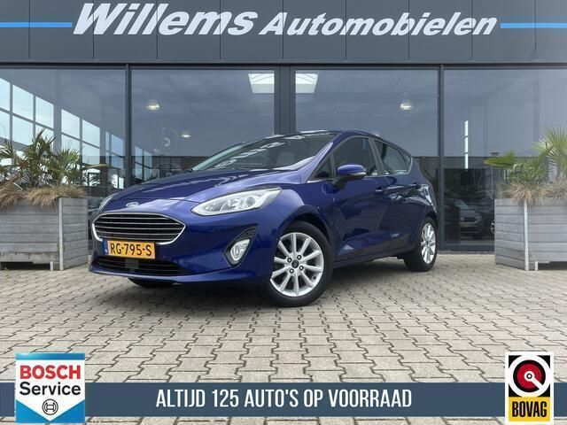 Blauw Gebruikt 2017 Ford Fiesta Titanium Hatchback | € 10.942 (Eerlijke prijs) - Afbeelding 1/4
