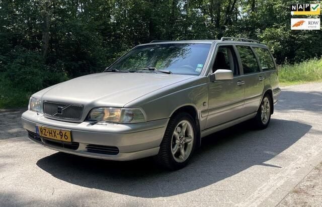 Grijs Gebruikt 1997 Volvo V70 Standard Stationwagen | € 1.750 (Goede deal) - Afbeelding 1/4