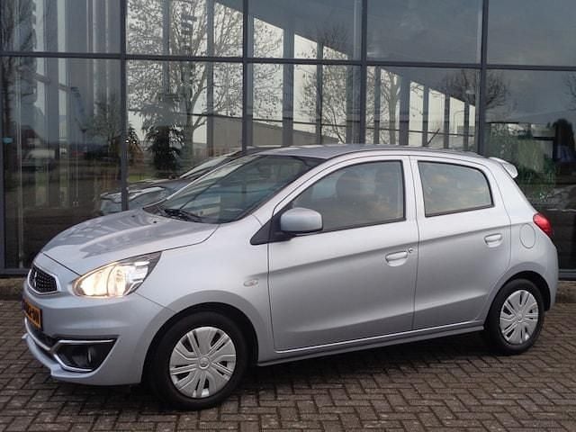 Occasion Mitsubishi Space Star 70 PK (51 kW) 2020 Grijs (metallic) Hatchback