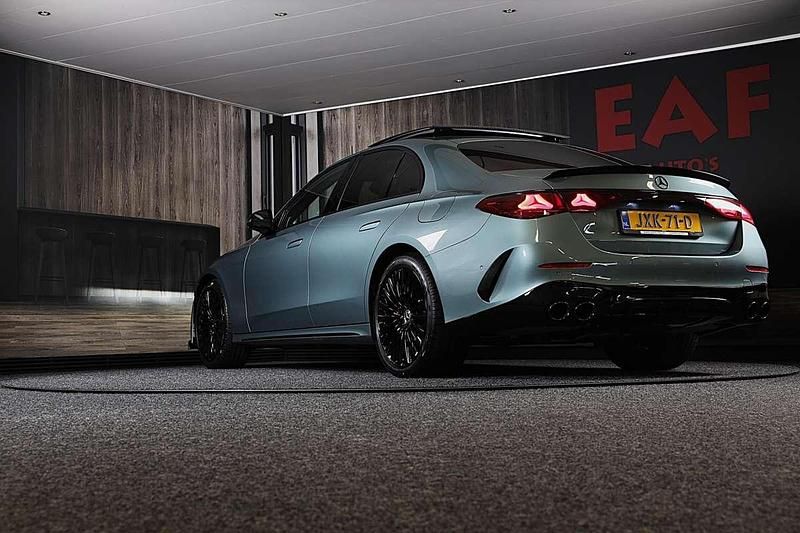 Occasion Mercedes E53 AMG AMG 313 PK (230 kW) 2023 Grijs (metallic) Sedan