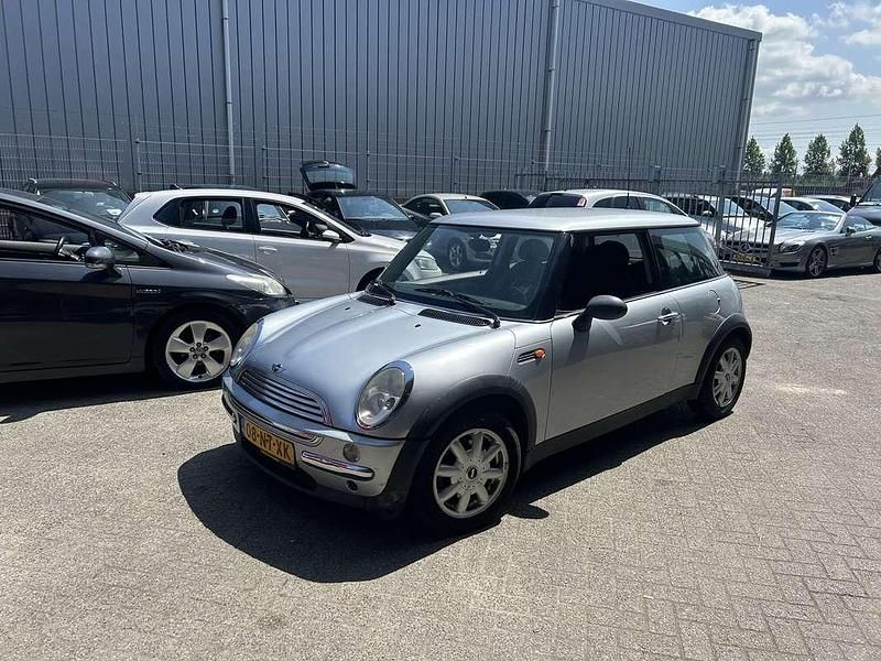 Occasion Mini ONE Pepper 90 PK (66 kW) 2004 Grijs Hatchback