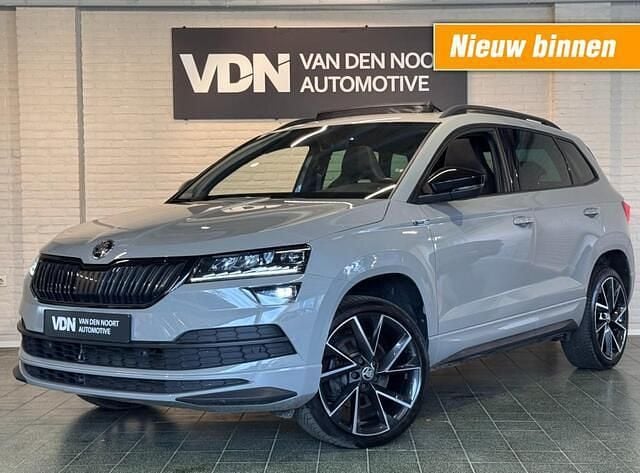Grijs Gebruikt 2022 Skoda Karoq Business Line SUV | € 31.750 (Iets duurder) - Afbeelding 1/4