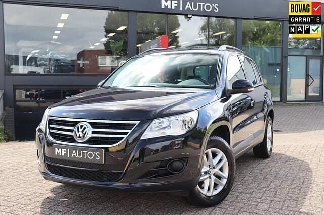 Zwart Gebruikt 2010 VW Tiguan Comfortline SUV | € 8.999 (Eerlijke prijs) - Afbeelding 1/4