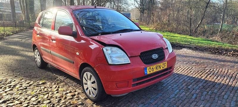 Rood Occasion 2005 Kia Picanto Hatchback | € 399 (Super prijs) - Afbeelding 1/4