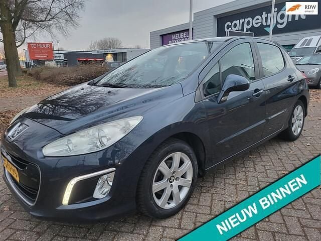 Blauw (metallic) Gebruikt 2012 Peugeot 308 Active Hatchback | € 2.200 (Eerlijke prijs) - Afbeelding 1/4