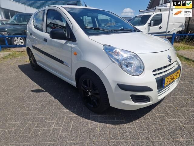 Wit Gebruikt 2015 Suzuki Alto Hatchback | € 3.950 (Eerlijke prijs) - Afbeelding 1/4