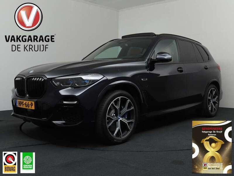 Zwart Gebruikt 2022 BMW X5 Executive SUV | € 66.750 (Goede deal) - Afbeelding 1/4