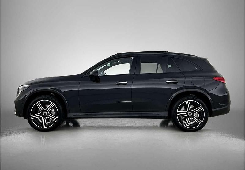Occasion Mercedes GLC300e Premium Plus 313 PK (230 kW) 2024 Zwart SUV