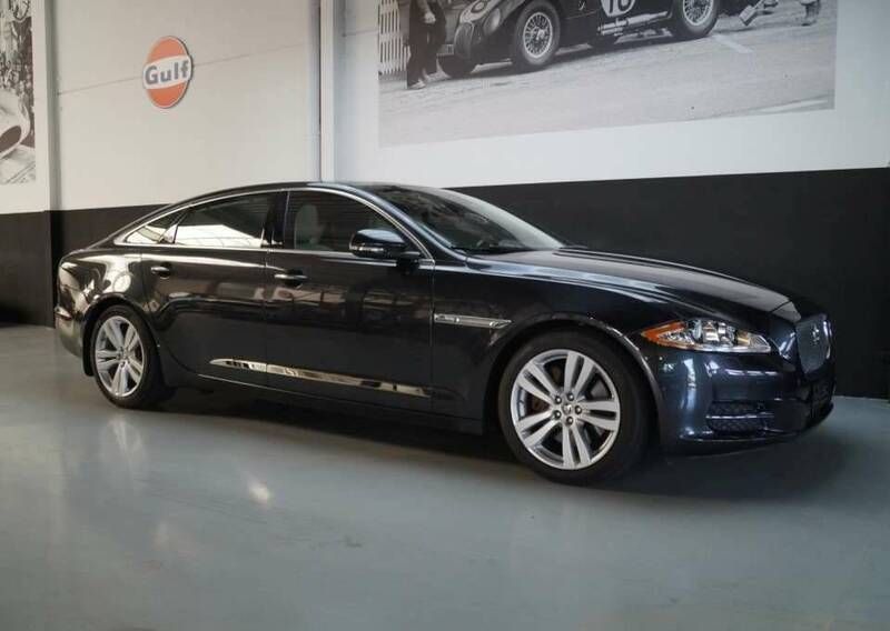 Grijs Gebruikt 2011 Jaguar XJ Sedan | € 24.900 (Eerlijke prijs) - Afbeelding 1/4