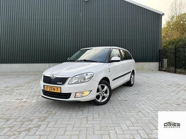 Wit Gebruikt 2012 Skoda Fabia Business Line Stationwagen | € 1.950 (Eerlijke prijs) - Afbeelding 1/4