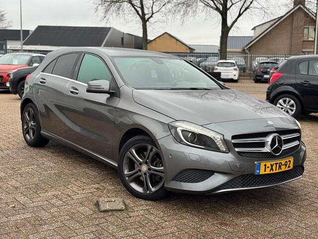 Occasion Mercedes A180 Ambition 123 PK (90 kW) 2014 Grijs Hatchback