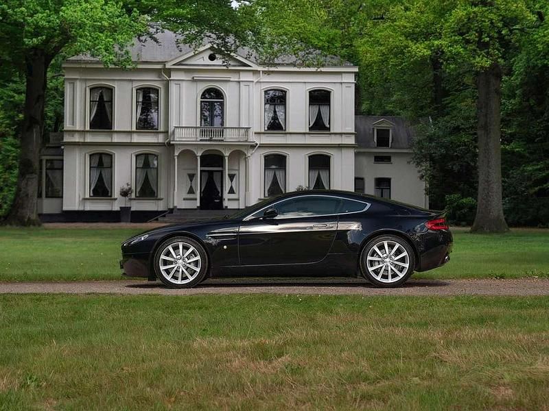 Zwart Gebruikt 2008 Aston Martin V8 Vantage Coupé | € 48.900 - Afbeelding 1/4