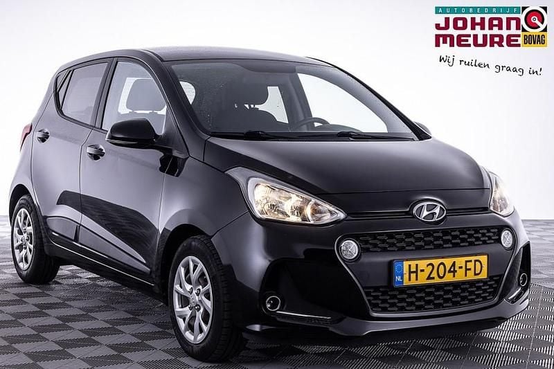 Zwart Gebruikt 2020 Hyundai i10 Premium Hatchback | € 11.900 (Goede deal) - Afbeelding 1/4