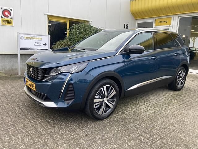 Occasion Peugeot 5008 Allure 131 PK (96 kW) 2022 Blauw (metallic) SUV