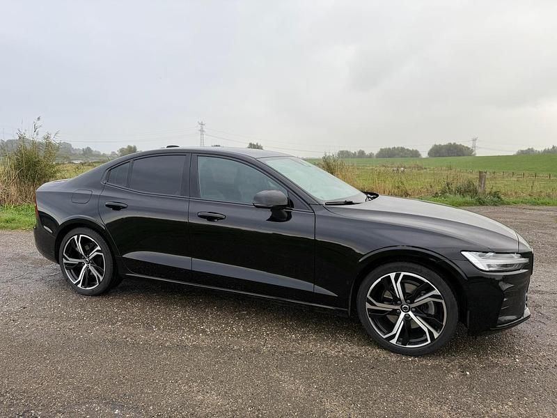 Occasion Volvo S60 Plus 2024 Zwart Sedan