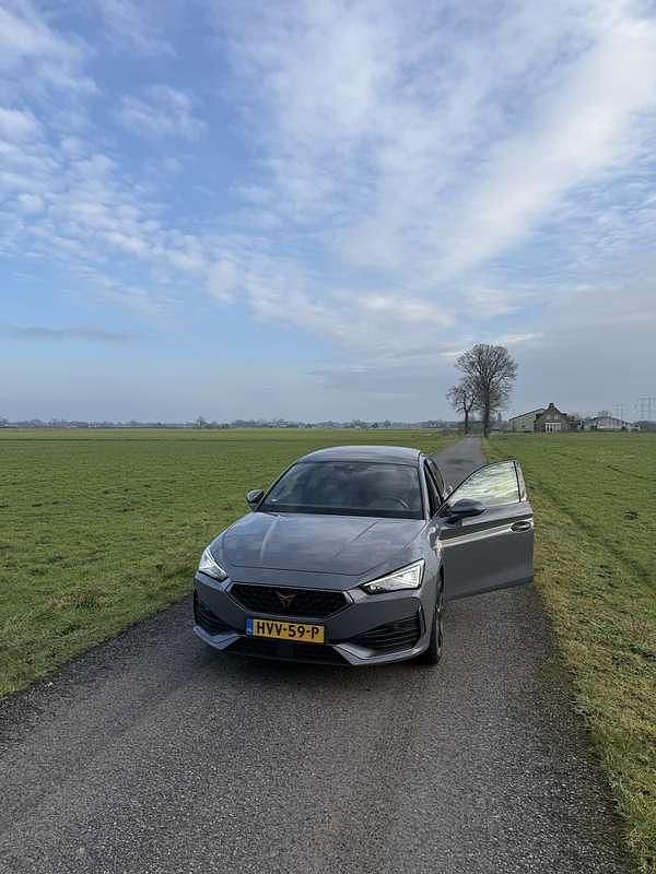 Occasion Cupra Leon 245 PK (180 kW) 2021 Grijs Hatchback