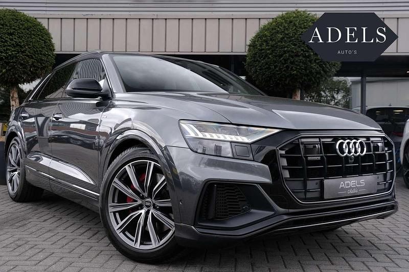 Grijs Gebruikt 2021 Audi Q8 Competition SUV | € 63.895 - Afbeelding 1/4