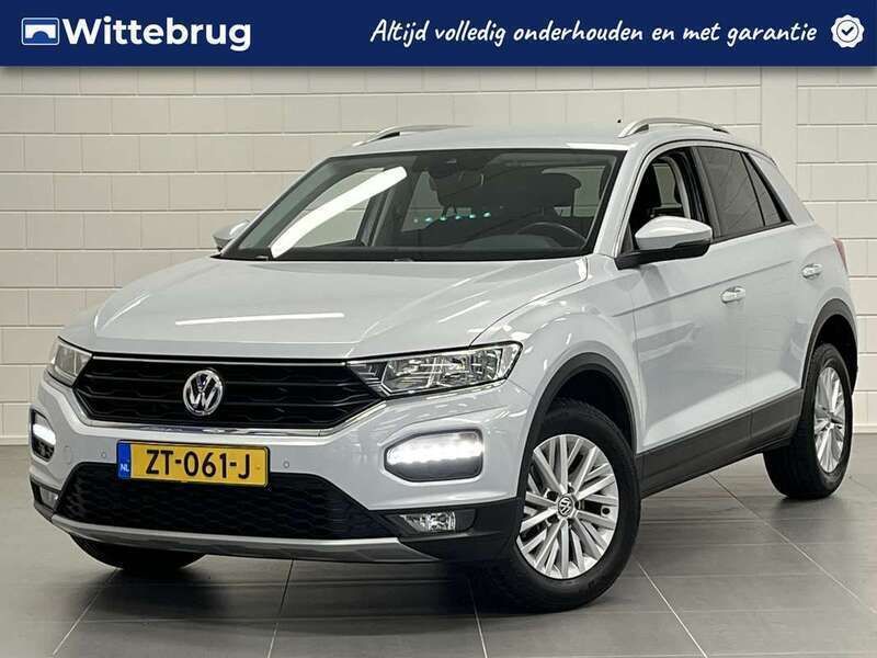 Wit Gebruikt 2019 VW T-Roc Style SUV | € 20.825 (Eerlijke prijs) - Afbeelding 1/3